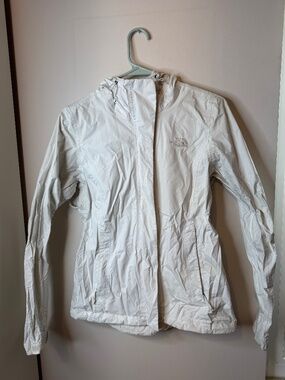 The North Face Women's XS White Rain Coat/Shell